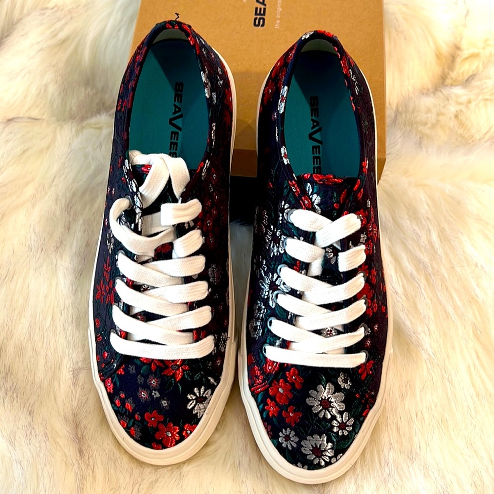 SeaVees Monterey Platform Sun Valley in Black Satin Jacquard Size 10 NIB